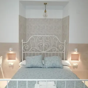 https://suite-tomas-de-ibarra.es-andalucia.com